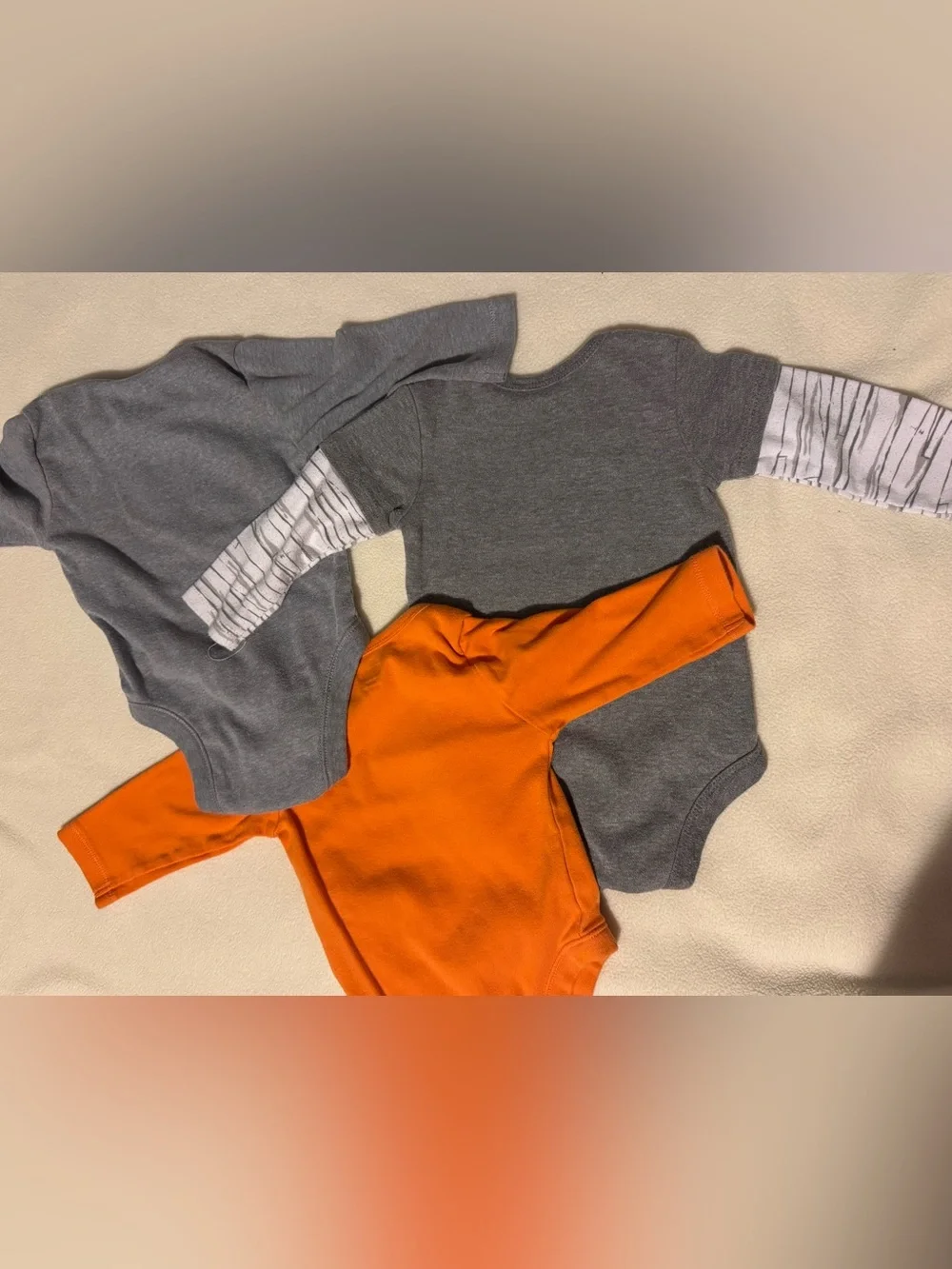 Old Navy Onesies 3-6m Mummy Raccoon Pumpkin Orange Gray White Lot/3 Long Sleeves